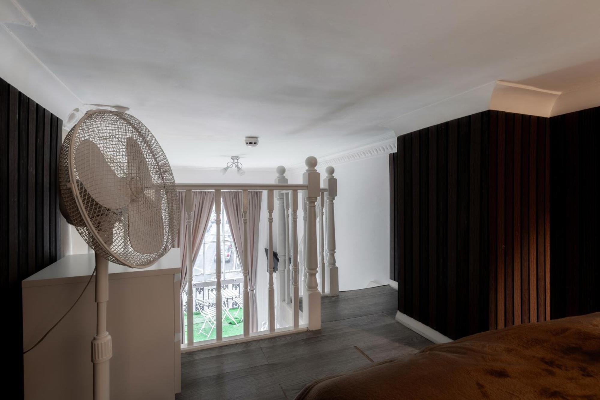 Devonshire Terrace Studios London Room photo